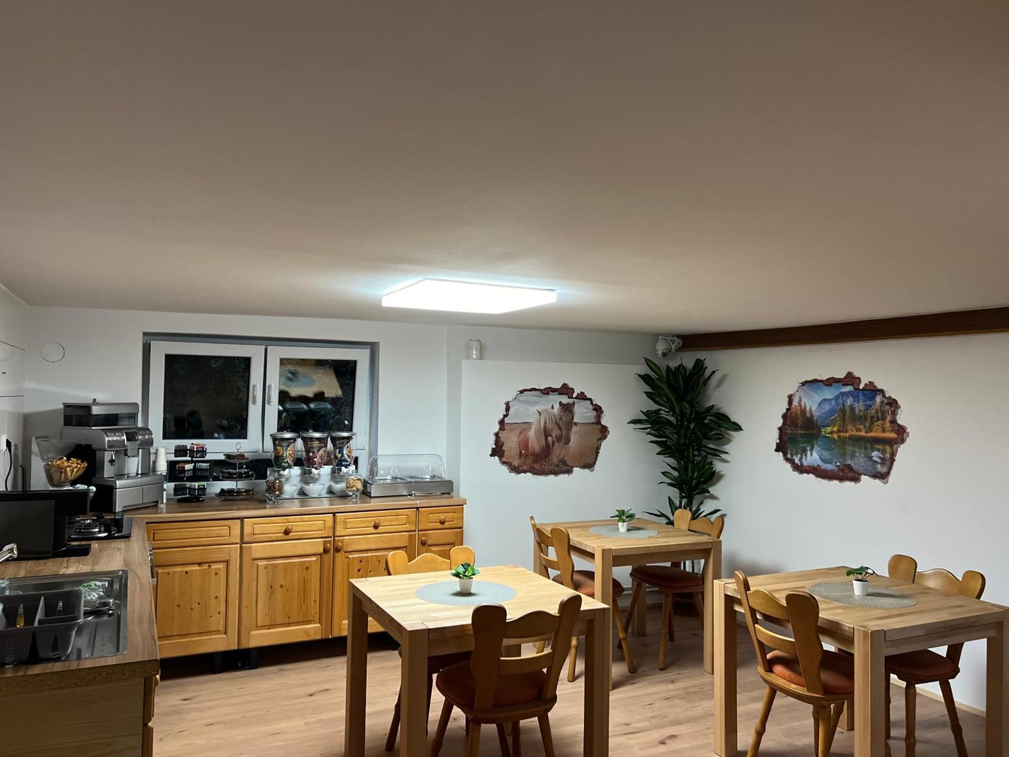 Hotel Hirsch Fluorn-Winzeln Luaran gambar