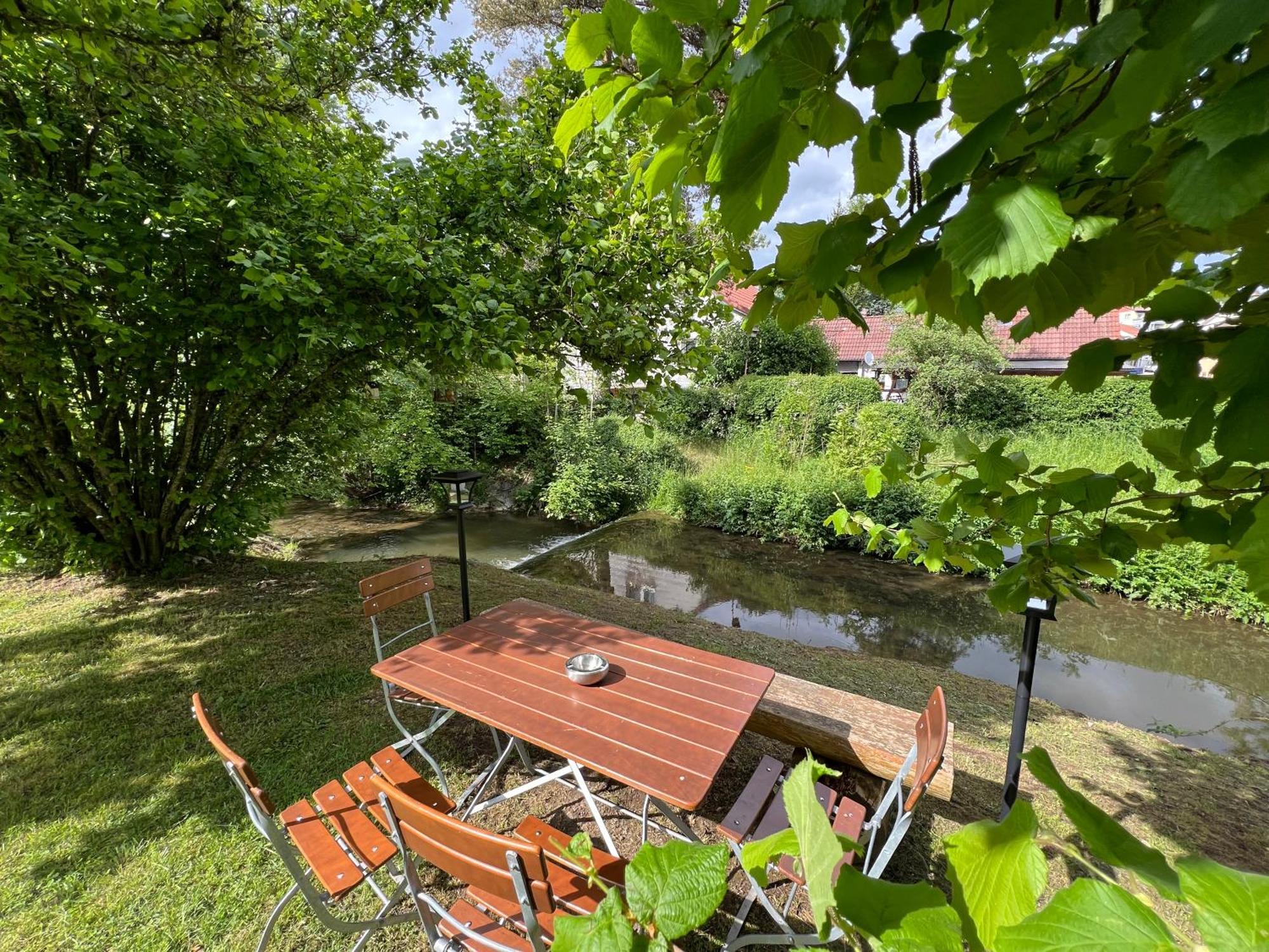 Hotel Hirsch Fluorn-Winzeln Luaran gambar